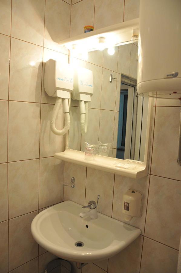 Hotel Terex Naselje Starosjedilaca Buitenkant foto
